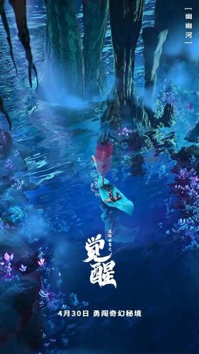 夏季的时尚女孩